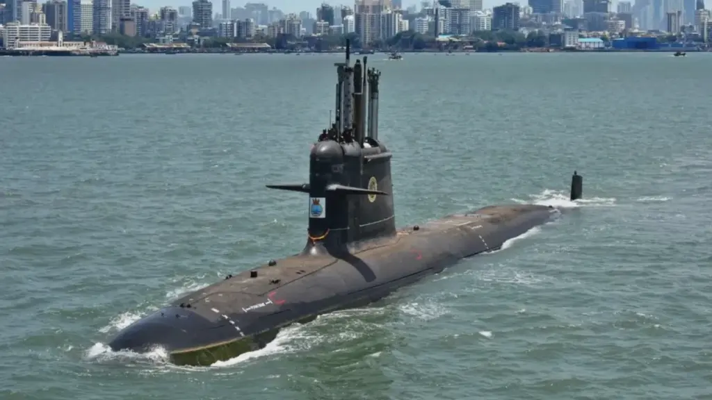 Il paese confinante con la Cina prepara un colossale sottomarino stealth da 7.000 tonnellate con missili dal raggio di 3.700 miglia